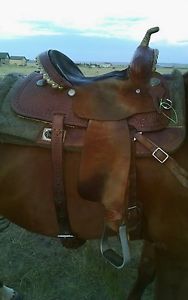 Frank Vega barrel saddle 14" NICE!!