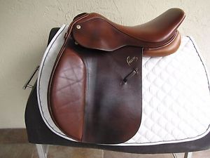16-1/2" Pessoa Close Contact/Jumping Saddle - Excellent Equitation Saddle!