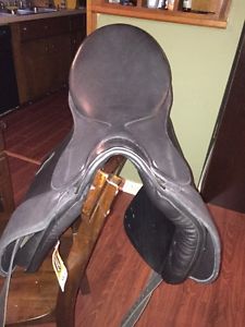 Stubben Scandica 18/31 With Saddle Cover