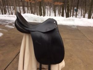 County Saddlery Competitor 17" saddle #4 tree, WB
