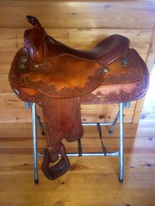 Circle Y Reining Saddle