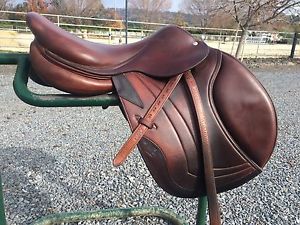 Buffalo CWD saddle, 17.5" in excellent condition