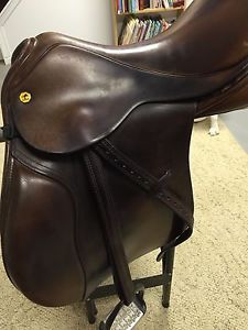 Crosby Exselle All purpose Saddle Size 17