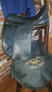 Black Country Eloquence Dressage Saddle 18" Medium, exc for high withers