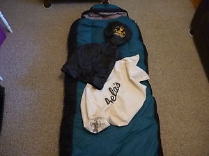 CABELAS ALASKAN GUIDE SLEEPING BAG "RECTANGULAR" STYLE