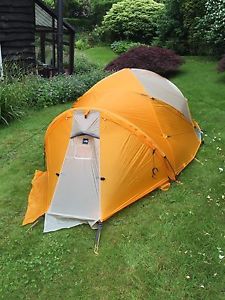 Northface Mountain 25 Tent