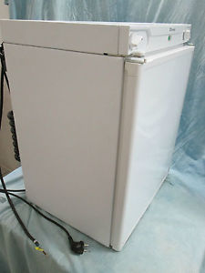 Dometic RF 62 Absorber kühlschrank 12 V 230 V Gas f. Wohnmobil mit Frosterfach