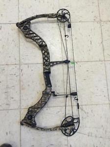 BRAND NEW  Mathews   Z 2 Right Hand never shot 28,29,30" cams available 60lbs