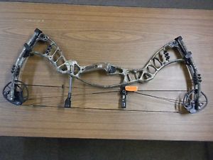Hoyt Nitrum 30, Realtree Xtra Camo, Righthand,  27.5", 70# Compound