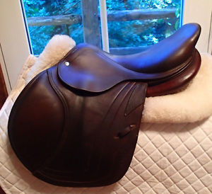 17" CWD Saddle - Full Buffalo - SE02 - 2011 - 2C Flaps - 4.25" dot to dot