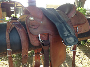 Courts Dee Picket Roper Team Roping Saddle