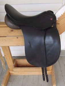 ALBION Style Black Pebbled Leather Dressage Saddle 17.5" Seat MW Tree EXC Cond