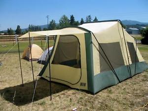 Ridgeway by Kelty 8 Man Tent 10' x 15' 2 Door w/ Canopy - Excellent condition
