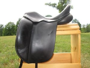 Custom Saddlery 18" Dressage Saddle