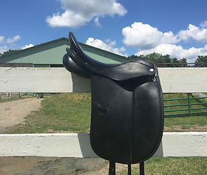 Albion Platinum Genesis SLK 18" MW Dressage Saddle