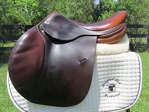 17.5" ANTARES French close contact jumping saddle 3A forward flaps- medium tree