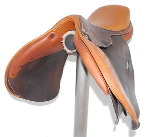 16" BUTET SADDLE NEW SEAT & KNEE PADS(SO11519)EXCELLENT CONDITION! - DWC - CAN