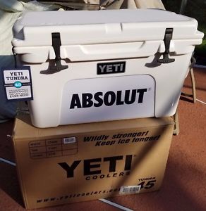 Yeti Cooler Tund