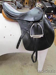 Stubben Siegfried MF Spezial LD Saddle Black 17 1/2" MINT Lightly Used