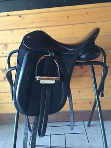 Patrick Dressage Saddle DECORUS 17.5 MW, Best Leather options, BEAUTIFUL