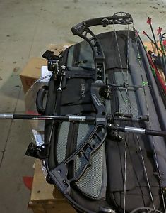 2016 Elite victory 37 29" 65# Right hand Bare bow
