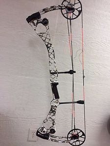 2015 Mathews HTR No Cam Compound Bow
