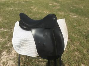 Tony Slatter Black Dressage saddle 171/2" Wide, Made in England, EUC