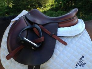 17.5" CWD SE02 Jumping Saddle - Wide Tree 5" - 2011 - 2B Flap - Contact w/OFFERS