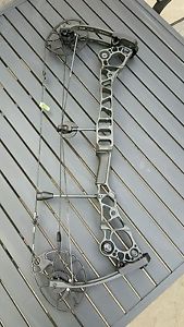 Mathews Halon Bow - Brand New
