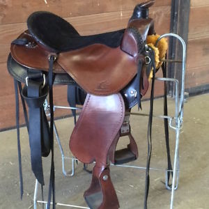 Synergist Western 16" Trail Saddle - fit for a woman