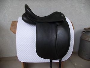 Ryder Dressage Saddle