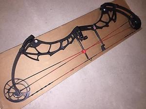 2016 PSE BEAST EXT 48-60# 28-33" DRAW RH BLACK TARGET HUNTING BOW