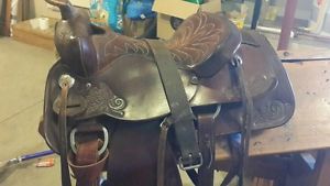 15" Circle Y Western Saddle