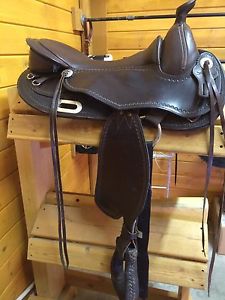 Freeform Western Barrel and Trail Treeless Saddle PRICE REDUCED FOR QUICK SALE
