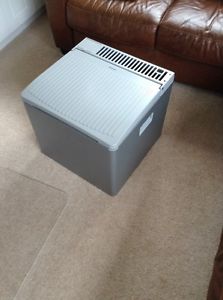 Camping Fridge Dometic Combicool RC1700 3 Way