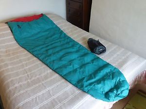 Rab compact lightweight good quality, goose down feather sleeping bag Quantum200
