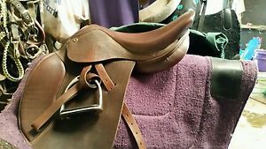 HDR Pro Close Contact 16.5 inches Saddle