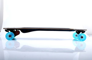 Ultra thin electric longboard. Great Price. stock limited. 13 lbs 6 kg. 22mph.
