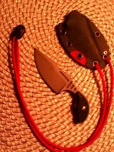 Custom Neck Knife Lhotak Design mit Trigalight