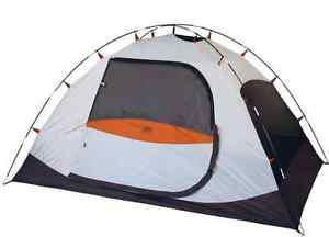 Easy Assembly Great Ventilation Large Side Mesh Panels Meramac 5 Person Tent