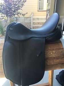 2016 Demo Trilogy Amadeo dressage saddle