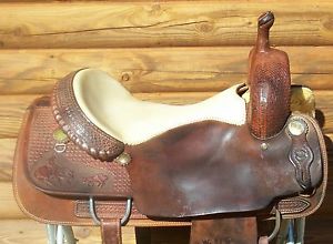16 16.5 H & H custom saddle cutter Texas made cutting also good pleasure trail