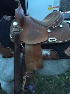15 Teskey Barrel Saddle