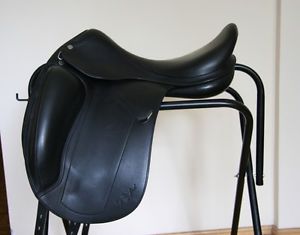 Dressage saddle EQUIPE EMPORIO monoflap 18"/MW! (devoucoux cwd hennig childeric)