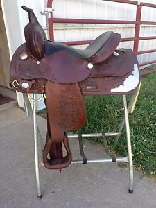 Circle Y Show Saddle 14" Park and Trail Silver SQHB
