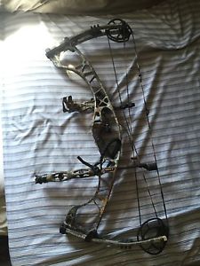 Hoyt Spyder Compound Bow Loaded RH 65lbs Ready To Hunt (carbon, Element)