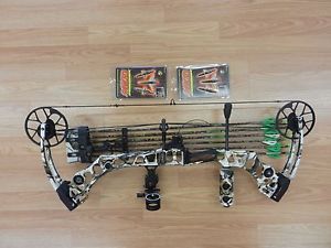 Mathews NO CAM HTX Bow 29 70 RH Lost Camo OT Loaded And Ready To Shoot