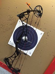 2016 Martin Hellfire 35 Compound Bow