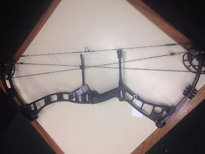 Darton DS-3714, Right Handed, Shadow Black, 50-60lbs, 26-32"DL******NEW******