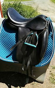 M. Toulouse Verona Monoflap saddle tack lot dressage